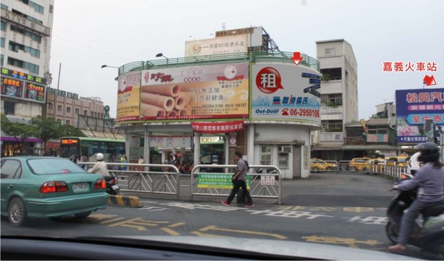 L-0083C鐵架廣告塔-嘉義公車站2樓C面-嘉義火車站出口右側廣告看板